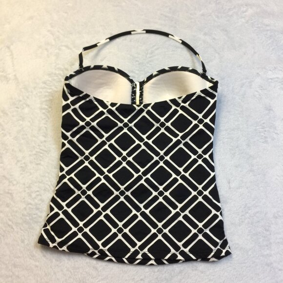 La Blanca Tankini Swimsuit Top Size 6 Womans Black White Geometric Halter Padded - Picture 2 of 9